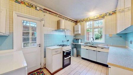 Greystone Gardens, Harrow, HA3 - Photo 2