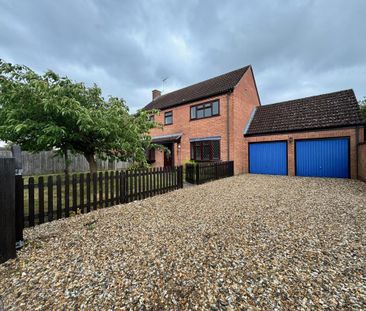 3 bedroom detached house to rent - Photo 5