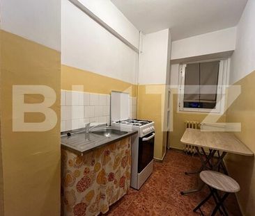 Garsonieră cu balcon, suprafață de 31 mp, în zona centrală - Fotografie 2