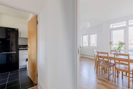4 Bed Flat, Grimthorpe House, EC1V - Photo 3