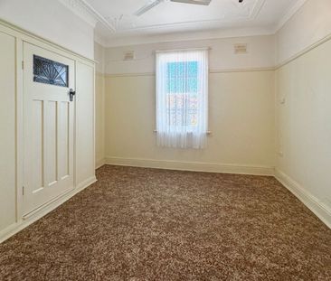 Home For Rent - Photo 6