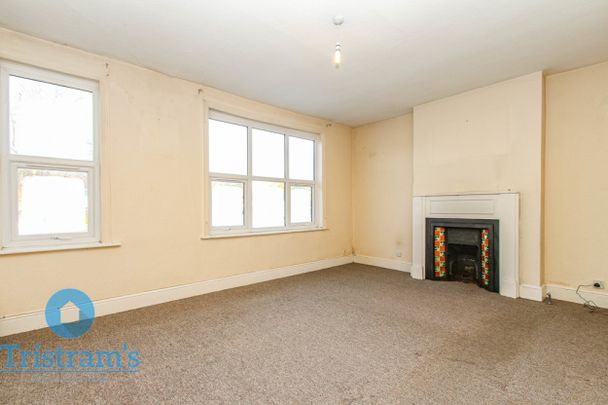 2 bed Flat for Rent - Photo 1