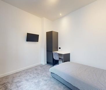 3 bedroom terraced house to rent - Photo 6