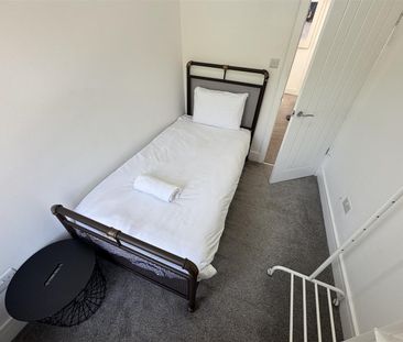 House - Terraced For Rent Station Terrace, Mountain Ash - Photo 5
