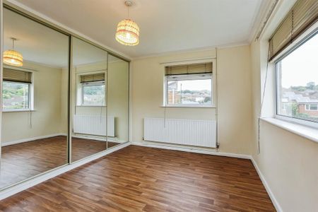 3 bedroom bungalow to rent - Photo 2