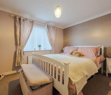 To Let 2 Bed House - Semi-Detached - Photo 3