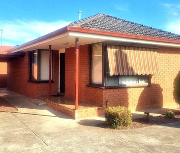 Close to Everything! - Photo 6