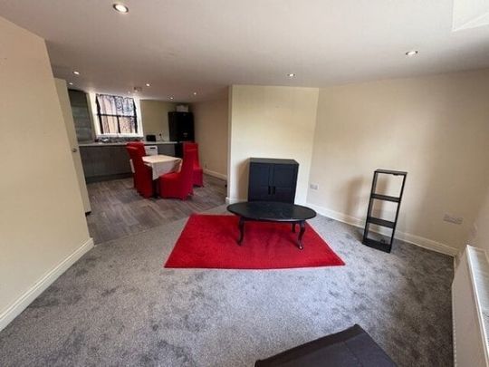 High Green Court, Cannock, Property for rent - Photo 1