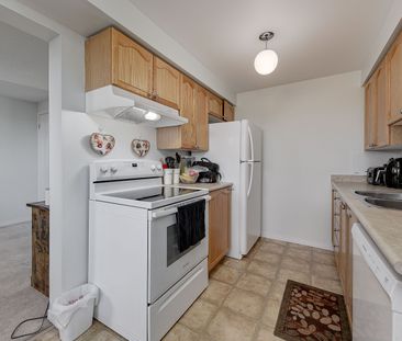 For Lease - 37 GOODWIN Drive, Barrie, Ontario - Photo 6