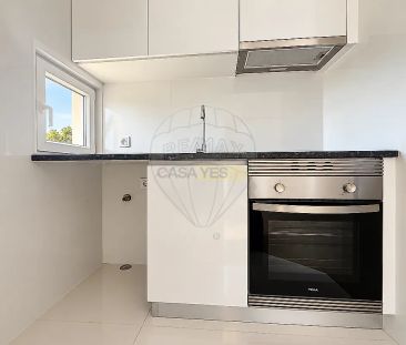 Apartment T1 in Carcavelos e Parede, Cascais - Photo 1