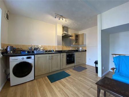 Grebe Court, Grebe Road, Bridgwater, Somerset, TA6 - Photo 3
