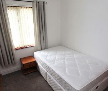 3 Strandburn Drive, Belfast, BT4 1NB - Photo 4