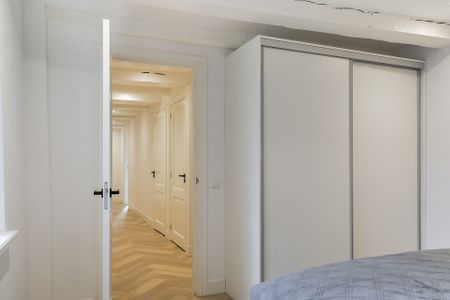 Te huur: Nieuwezijds Voorburgwal 18B, 1012 RZ Amsterdam - Foto 3