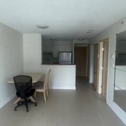 1 Bed 1 Bath Apartment by Joyce Collingwood station - Photo 1