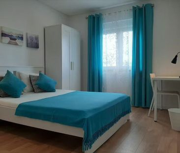 Rua da Vila de São Martinho, Lisbon, Lisbon 1500-623 - Photo 6