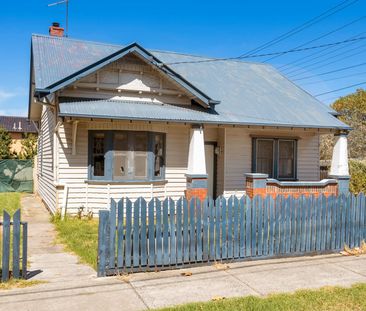 Charming 3-Bedroom Home in Prime West Footscray Location – Off-Stre... - Photo 5