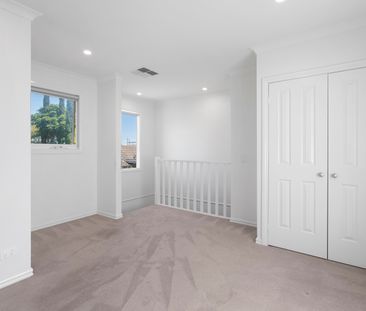 41A Beverley Street, Doncaster East VIC 3109 - Townhouse For Rent |... - Photo 5