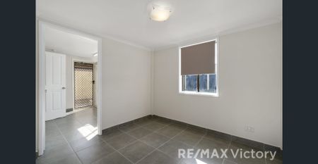 Fantastic family home with double shed - Photo 5