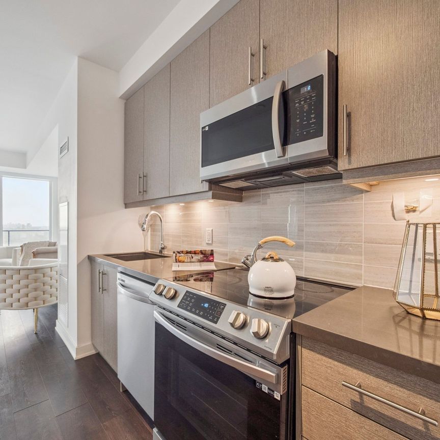 For Lease - 105 Oneida Crescent Unit# 2708, Richmond Hill, Ontario - Photo 1