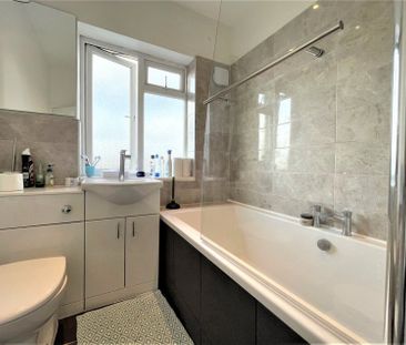 Charlton Road, Shepperton, Surrey,TW17 - Photo 2