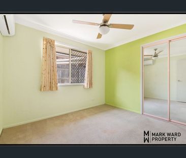 LOW-SET 3 BEDROOM BRICK HOME IN COOPERS PLAINS VILLAGE - Photo 4