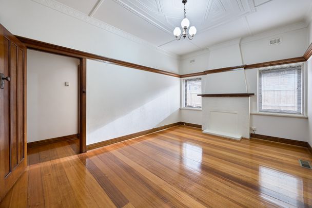 3 Brisbane Street, MURRUMBEENA - Photo 1