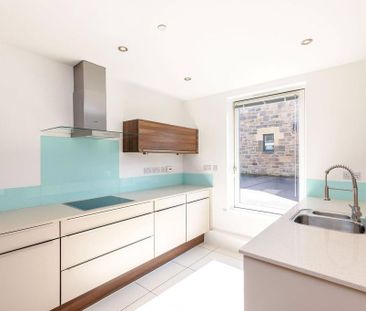 3 bedroom detached house to rent - Photo 5