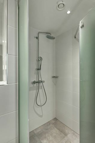 1.5 Zimmer - Photo 3