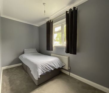 Jocelyns, CM17, Old Harlow - Photo 5