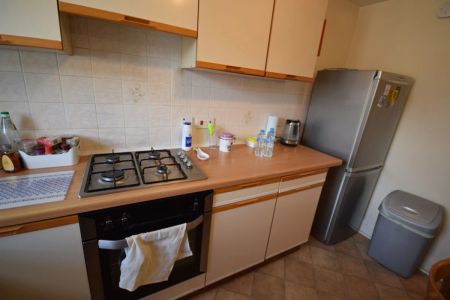 To Rent Queens Road, Town Centre, Bournemouth, BH2 £1,815 pcm Tenancy Info - Photo 5