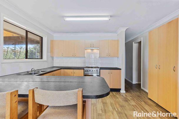 Coastal Family Home with Flexible Living in Prime Mollymook Location! - Photo 1