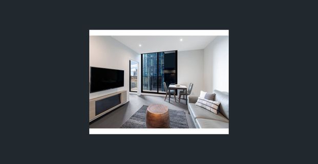 Live in Style: Chic 1-Bedroom Apartment in Southbank! - Photo 1