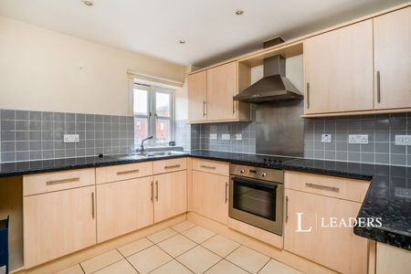 1 bedroom apartment to rent South Square, Knowle, Fareham, Hampshire, PO17 - Photo 3