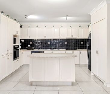 2/2 Soho Street,HILLCREST - Photo 3