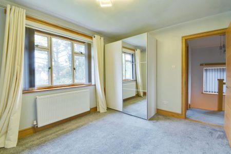 3 bedroom semi-detached house to rent - Photo 3