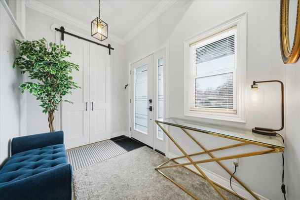 For Lease - 18 Florida Crescent Unit# Main, Toronto, Ontario - Photo 1