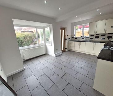 3 bedroom semi-detached house to rent - Photo 5