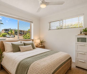 Coastal Living with Panoramic Ocean Views - Photo 3