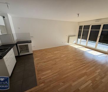 Location Appartement 4 pièces 79m² PUTEAUX 92800 - Photo 1