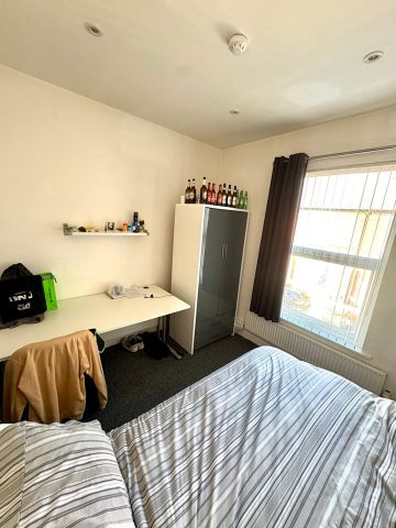 5 Bed Terraced House, Patterdale Road, L15 - Photo 3