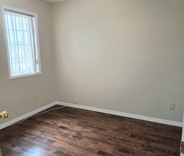 For Lease - 7212 Sedan Square, Mississauga, Ontario - Photo 6
