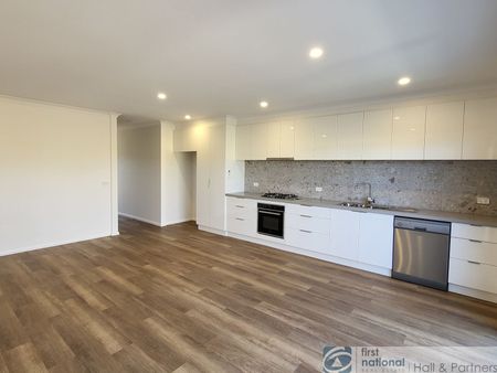 13 Reid Court, Dandenong North - Photo 3