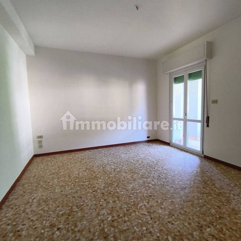 Quadrilocale via Francesco Petrarca 40, Centro, Sarezzo - Photo 1