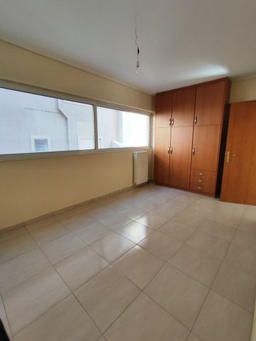 Διαμέρισμα για ενοικίαση Κέντρο (Γλυκά Νερά) - Photo 4