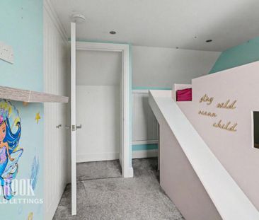 4 bedroom semi-detached house to rent - Photo 3