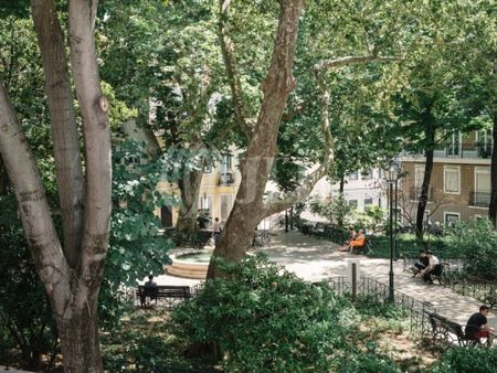 5 room luxury Flat for rent in Praca das Flores (Merces), Misericórdia, Lisbon - Photo 5