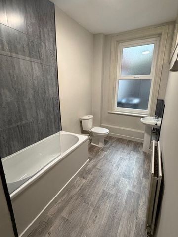 43 Dacre Street, South Shields - Photo 3