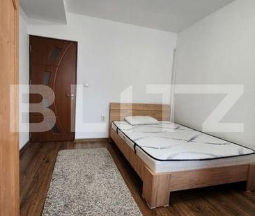 Apartament 3 camere, 74 mp, zona Craiovita Noua - Photo 2