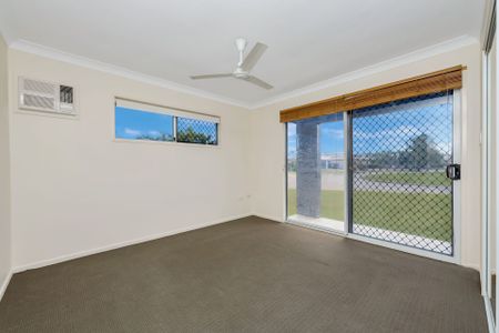 35 Fitzgerald Crescent, - Photo 2