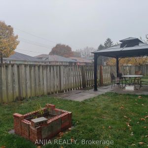 58 Kitchener Road #Main - Photo 2